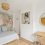 Beautiful Apartment 10 Minutes Walk From The Eiffel Tower