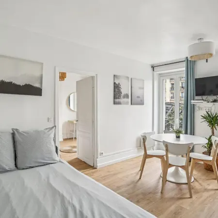 Beautiful 10 Minutes Walk From The Eiffel Tower Appartamento